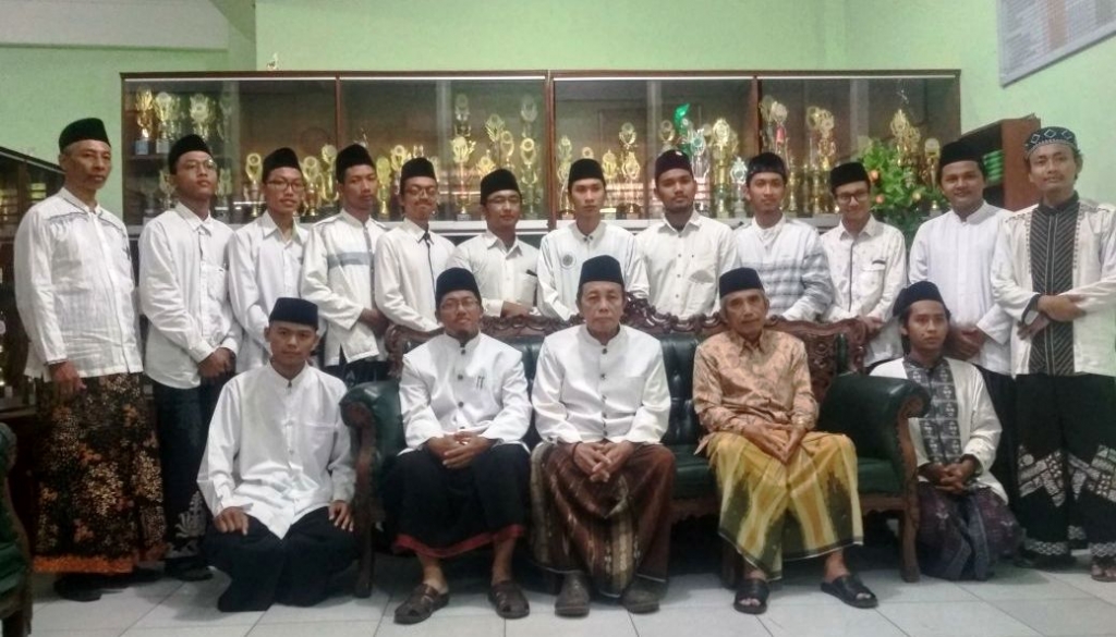 Pesan Masyayikh untuk Santri yang Melanjutkan Studi ke Luar Negeri