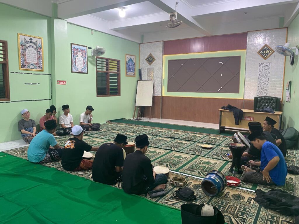 Latihan Rebana